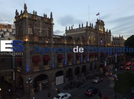 Ayuntamiento y zócalo de Puebla - ES imagen agencia de fotografía