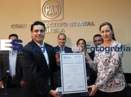 Reciben Jesús Giles y Martha Erika Alonso constancia de mayoría en el PAN - ES imagen agencia de fotografía