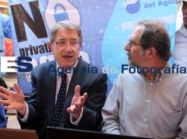 Visita David Hall, experto en servjcios públicos, Puebla - ES imagen agencia de fotografía
