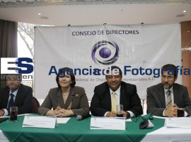 Ana Teresa Aranda se reune con COE - ES imagen agencia de fotografía