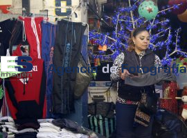Vendedores ambulantes en Centro Histórico - ES imagen agencia de fotografía